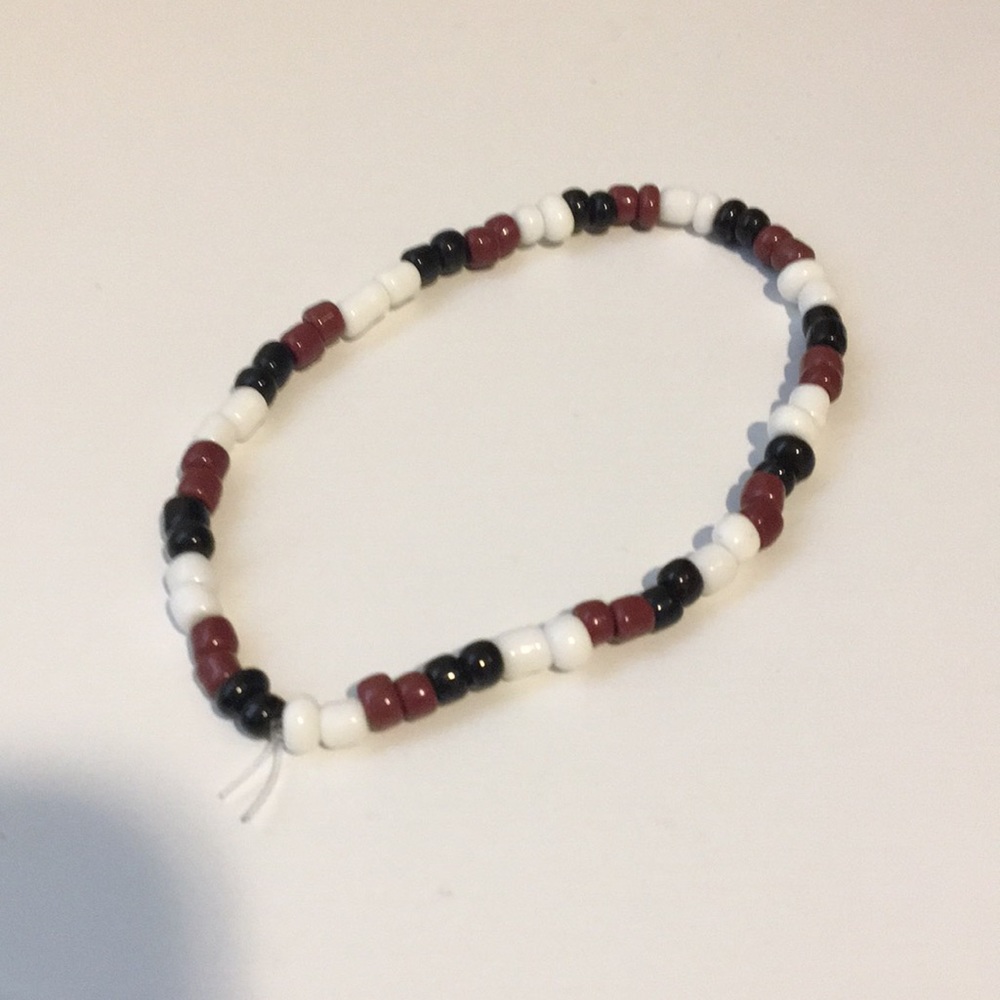 White brown and black beaded braclet!